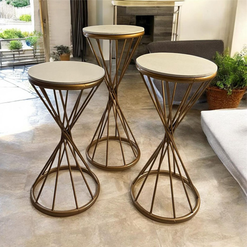 میز-سوارز-فلزی-شکوه-در-تشریفات