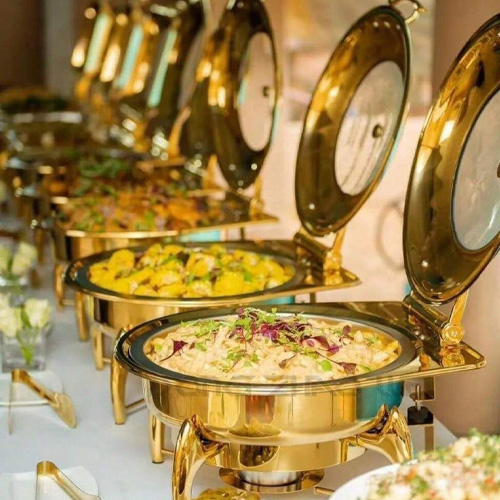 ظروف-کرایه-برای-سرو-غذای-گرم-مستر-تشریفات